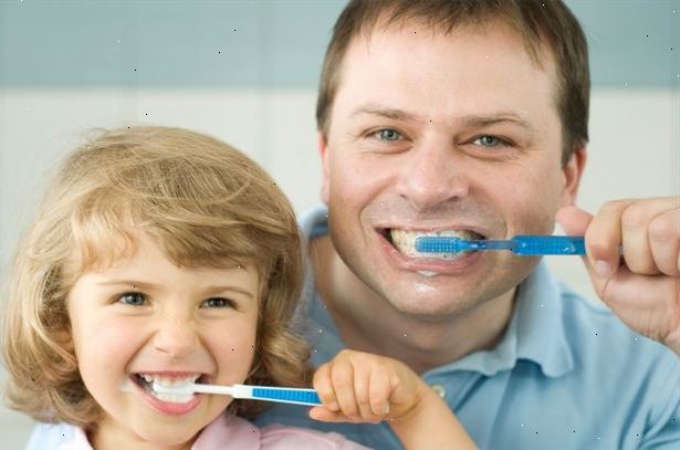 Hvordan til at praktisere god tandhygiejne. Hvornår begynder den mundtlige pleje.